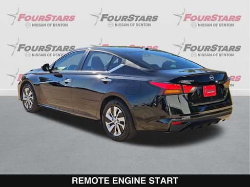 Used 2025 Nissan Altima 2.5 S FWD image 7