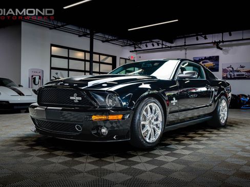 Used 2009 Ford Mustang Shelby GT500 RWD image 13