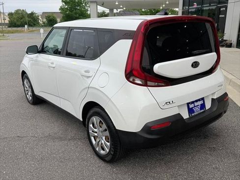Used 2020 Kia Soul LX FWD image 6