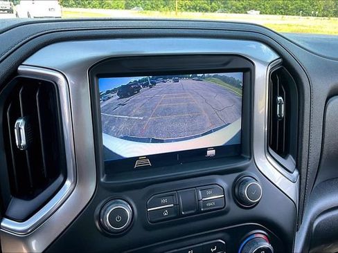 Used 2023 Chevrolet Silverado 2500 LT w/ Convenience Package AWD/4WD image 15