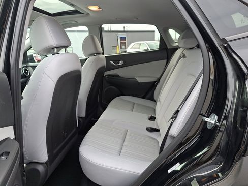 Certified 2023 Hyundai Kona SEL w/ Convenience Package image 12