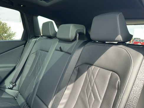 New 2026 BMW X3 xDrive30 w/ Premium Package image 17