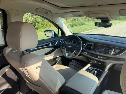 Used 2023 Buick Enclave Essence w/ Experience Buick Package AWD/4WD image 18
