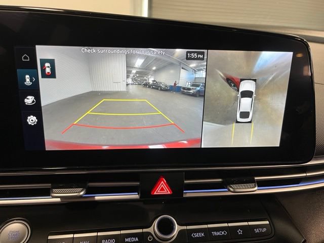Used 2024 Hyundai Elantra Limited FWD image 29