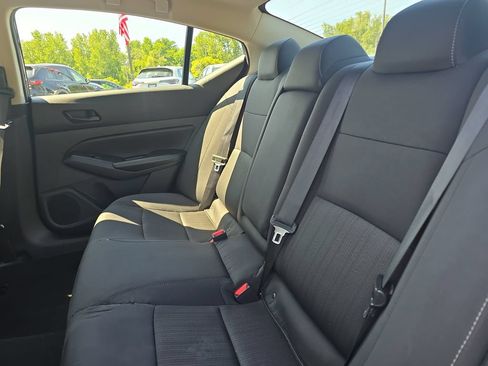 Used 2025 Nissan Altima 2.5 SV AWD/4WD image 25
