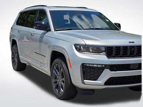 New 2026 Jeep Grand Cherokee L Limited AWD/4WD image 39