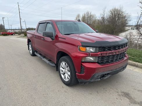 Used 2022 Chevrolet Silverado 1500 Custom w/ LPO, Dark Essentials Package image 2