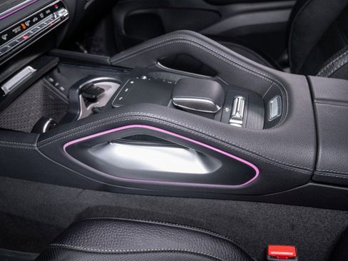 New 2026 Mercedes-Benz GLS 580 4MATIC image 21