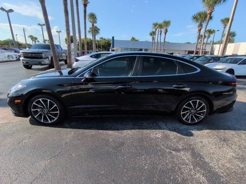 Certified 2023 Hyundai Sonata Limited w/ Cargo Package FWD image 7