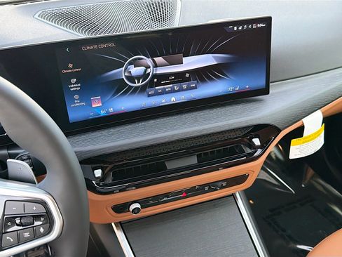New 2026 BMW 330i Sedan w/ M Sport Package RWD image 27
