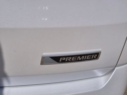 Used 2018 Chevrolet Traverse Premier w/ Driver Confidence II Package FWD image 40