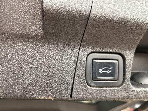 Used 2023 GMC Acadia SLE w/ Driver Convenience Package AWD/4WD image 30