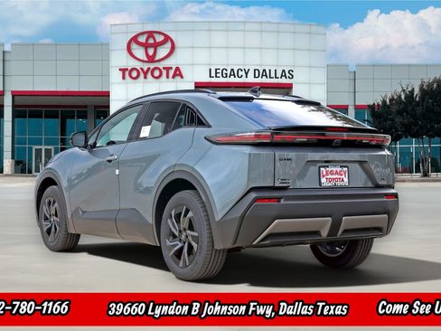 New 2026 Toyota C-HR AWD/4WD image 7