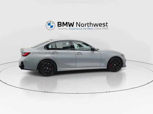 New 2026 BMW 330i xDrive Sedan w/ M Sport Package image 4