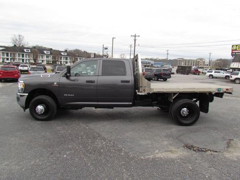 Used 2019 RAM 3500 Tradesman AWD/4WD image 4