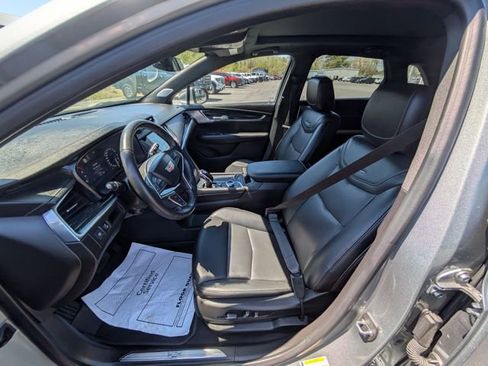 Used 2023 Cadillac XT5 Premium Luxury w/ LPO, Floor Liner Package AWD/4WD image 26