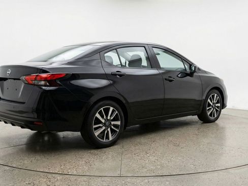 Used 2025 Nissan Versa SV FWD image 9