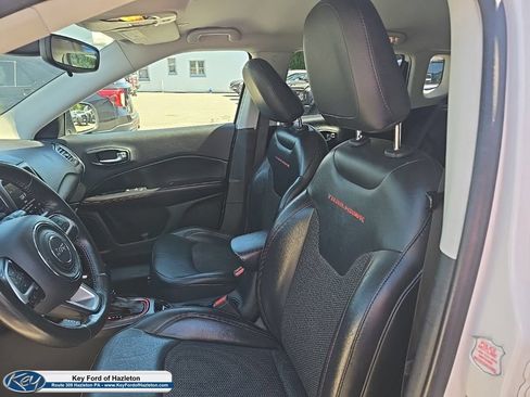 Used 2019 Jeep Compass Trailhawk AWD/4WD image 33