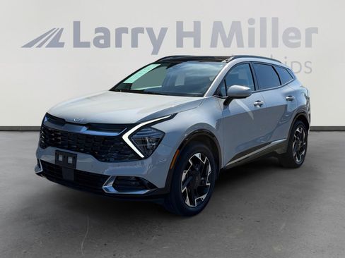 Used 2025 Kia Sportage SX image 1