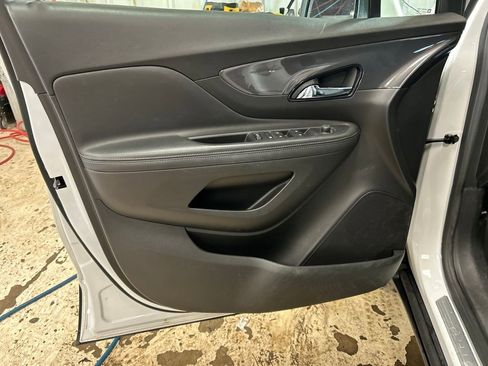 Used 2020 Buick Encore Preferred w/ Safety Package image 15