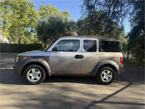 Used 2004 Honda Element EX image 2