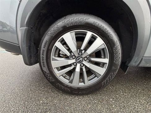 Used 2024 Nissan Pathfinder SL image 19