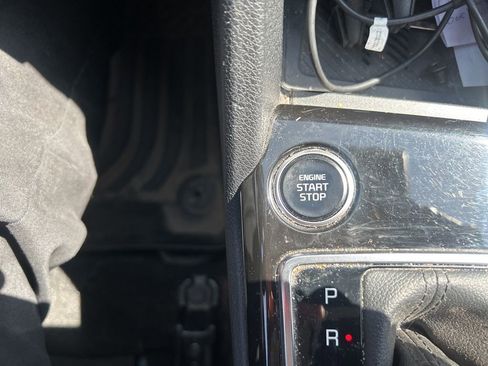 Used 2023 Kia Sportage EX image 17