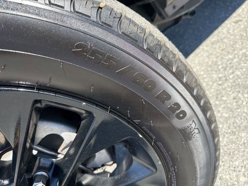 Used 2025 Jeep Wrangler Unlimited Sahara w/ Safety Group image 31