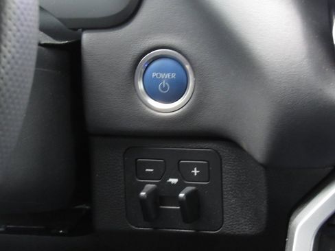 Certified 2024 Toyota Sequoia Platinum image 36