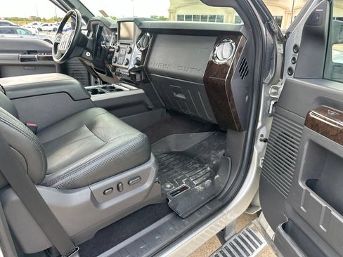 Used 2014 Ford F250 Platinum w/ FX4 Off-Road Package AWD/4WD image 20