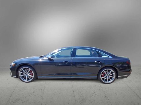 Used 2023 Audi S8 AWD/4WD image 5