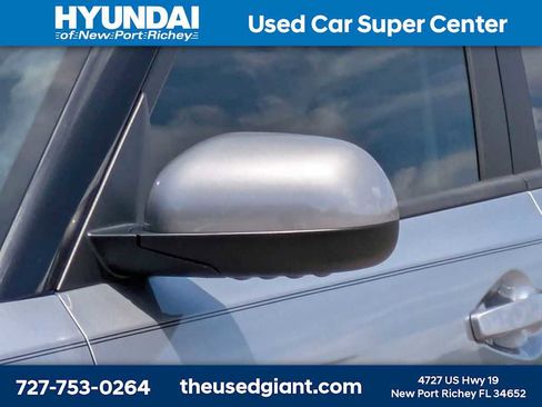 Used 2023 Kia Soul LX w/ LX Technology Package FWD image 11