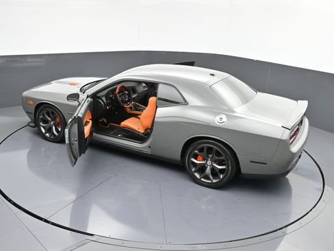 Used 2019 Dodge Challenger R/T image 42