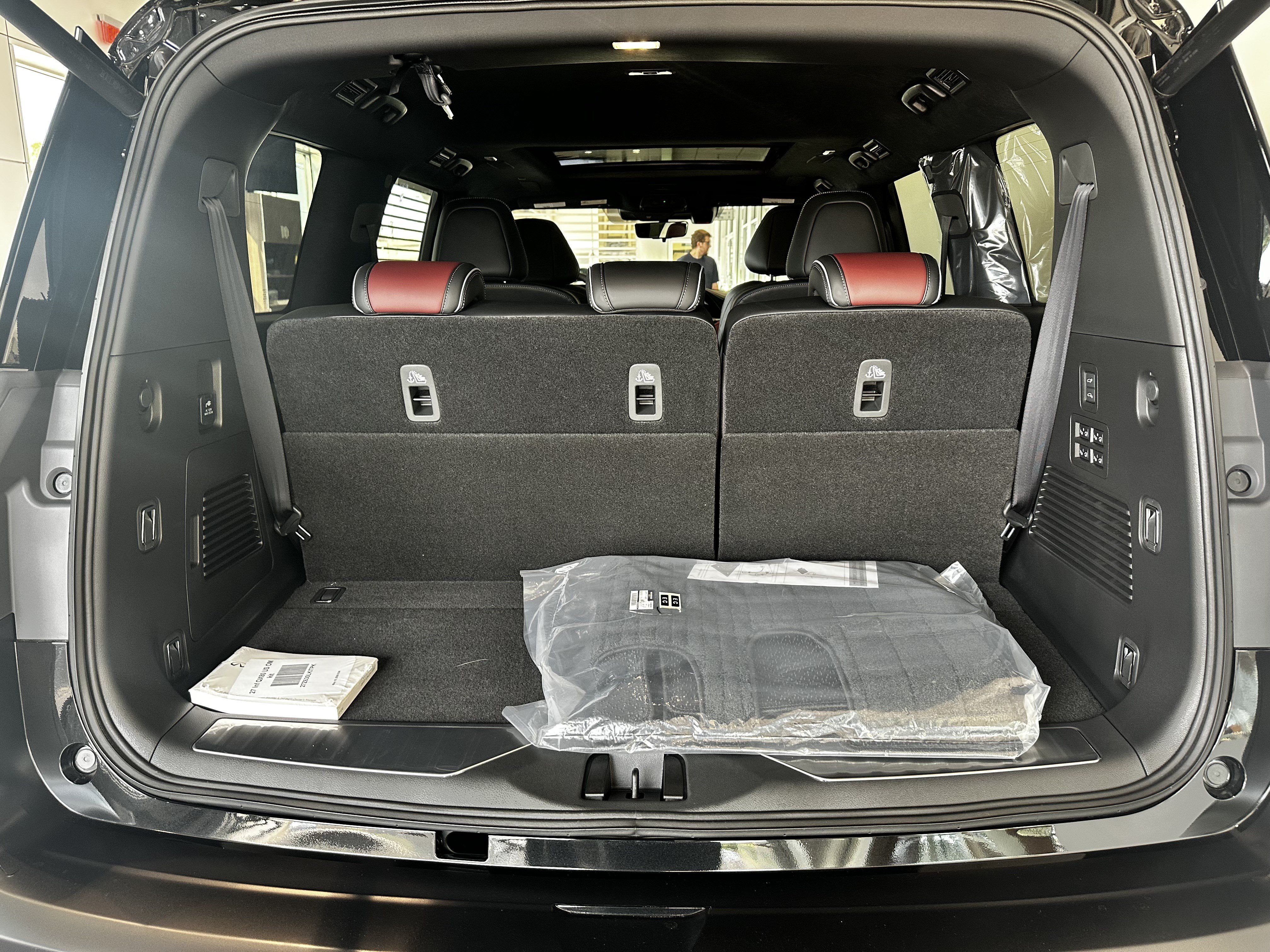 New 2027 INFINITI QX80 Autograph AWD/4WD image 10
