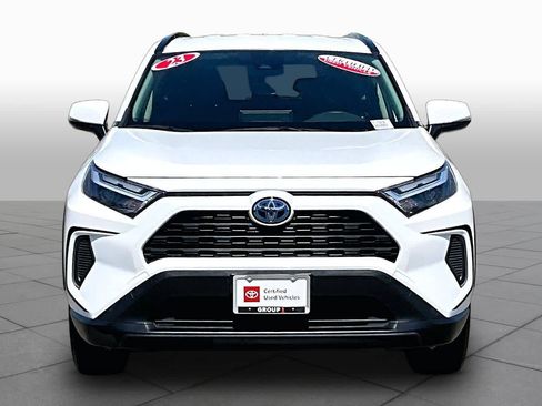 Used 2023 Toyota RAV4 LE AWD/4WD image 3