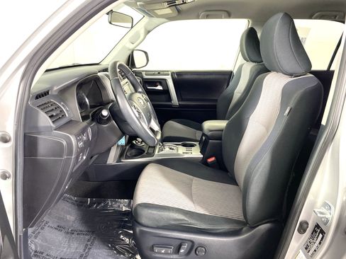 Used 2017 Toyota 4Runner SR5 image 14