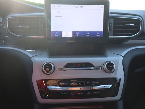Used 2023 Ford Explorer XLT w/ Equipment Group 202A image 20