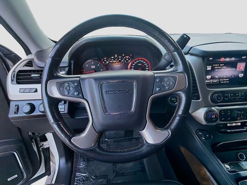 Used 2015 GMC Yukon Denali w/ Touring Package image 10