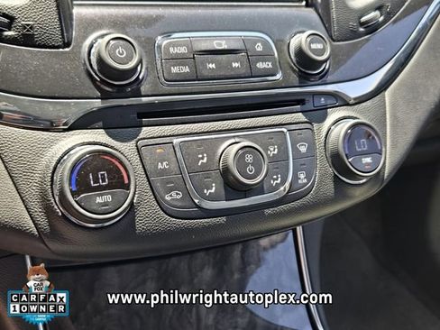 Used 2015 Chevrolet Impala LTZ FWD image 23