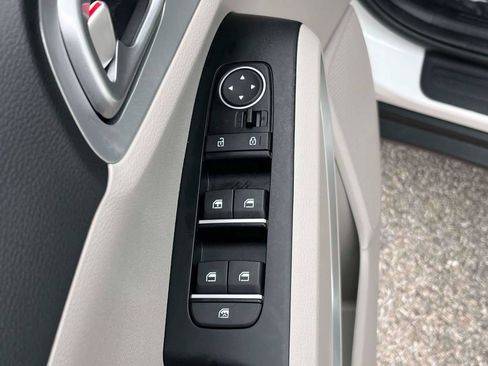 Certified 2025 Kia Soul LX w/ LX Technology Package FWD image 15