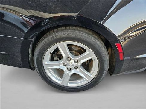 Used 2022 Chevrolet Camaro LT image 24