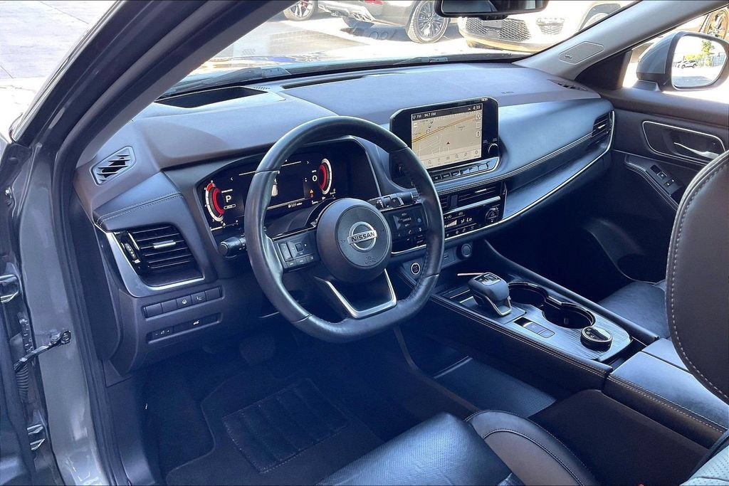 Used 2021 Nissan Rogue Platinum AWD/4WD image 14