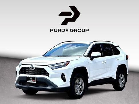 Used 2024 Toyota RAV4 XLE FWD image 4