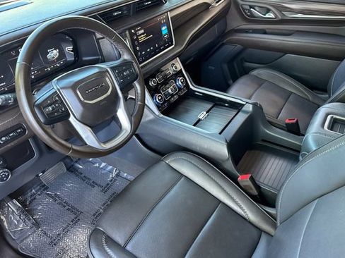 Used 2023 GMC Yukon Denali AWD/4WD image 10