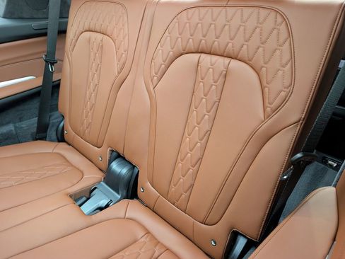 Used 2026 BMW X7 M60i AWD/4WD image 20