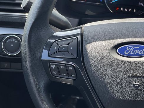 Used 2019 Ford Explorer XLT w/ Equipment Group 201A FWD image 10