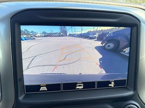 Used 2021 Chevrolet Silverado 1500 LT Trail Boss w/ Convenience Package II image 31