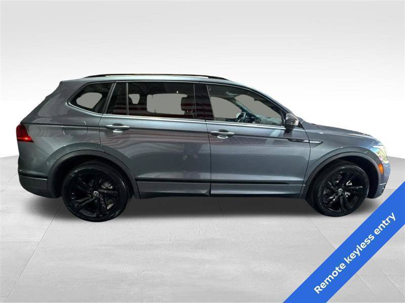 Used 2023 Volkswagen Tiguan SE R-Line FWD image 4