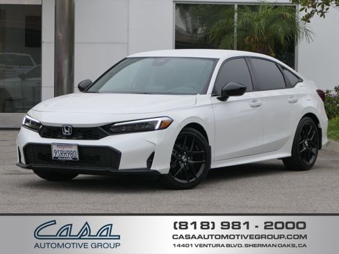 Used 2025 Honda Civic Sport image 1