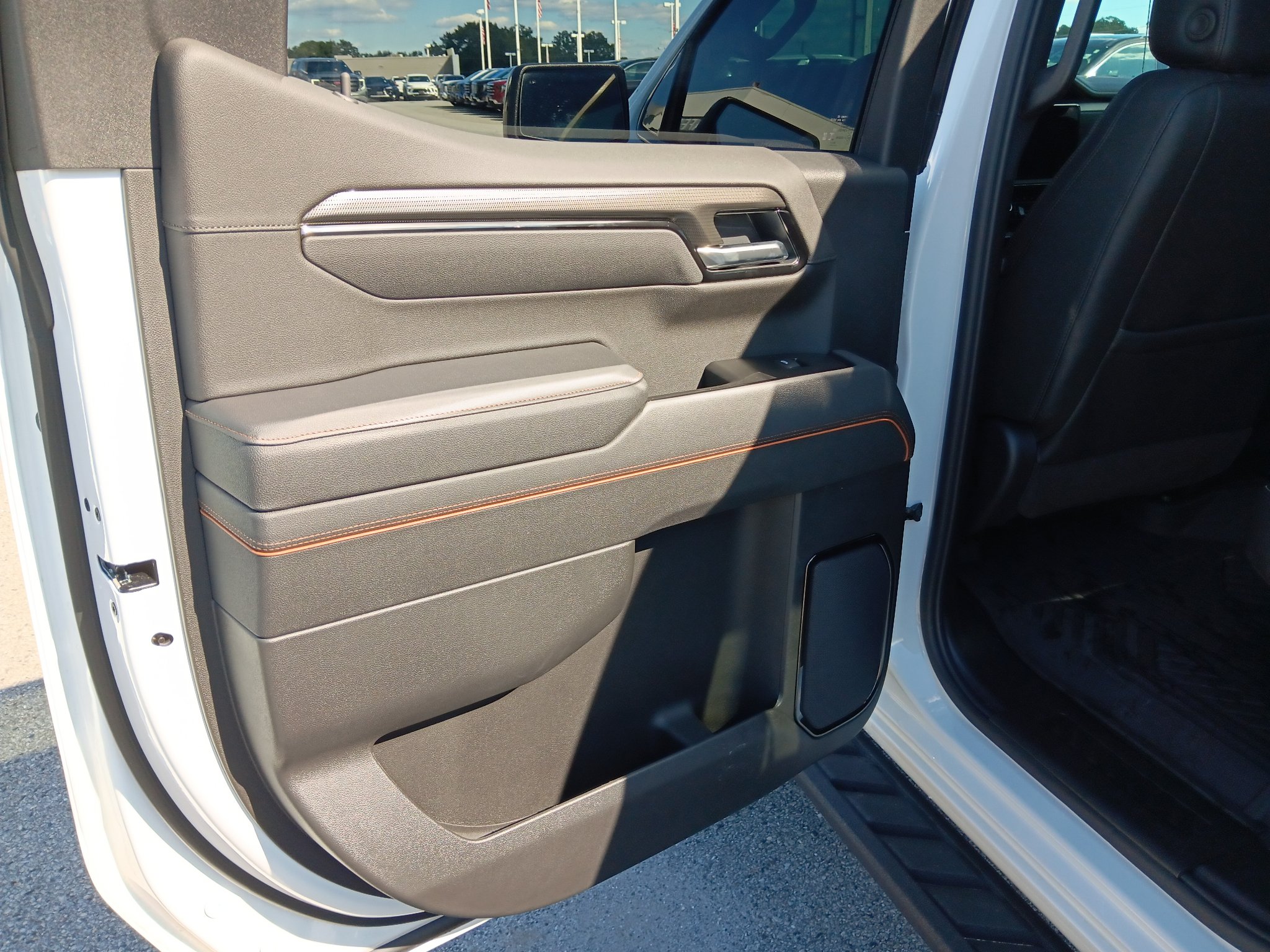 Used 2026 GMC Sierra 1500 AT4 w/ AT4 Premium Package AWD/4WD image 18